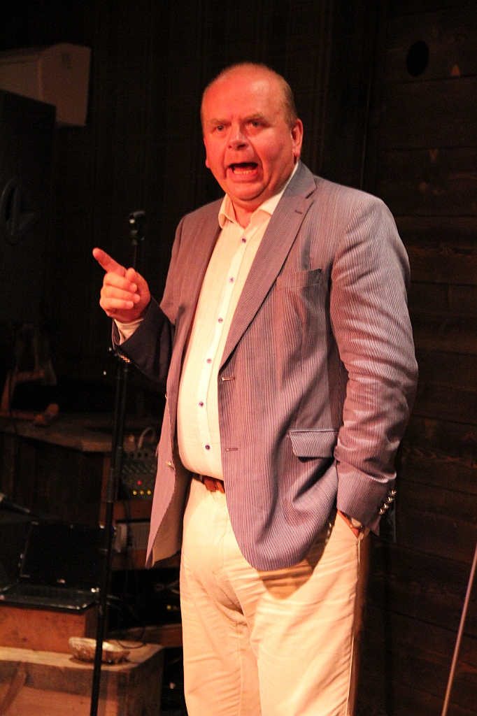 valkickoff-075
