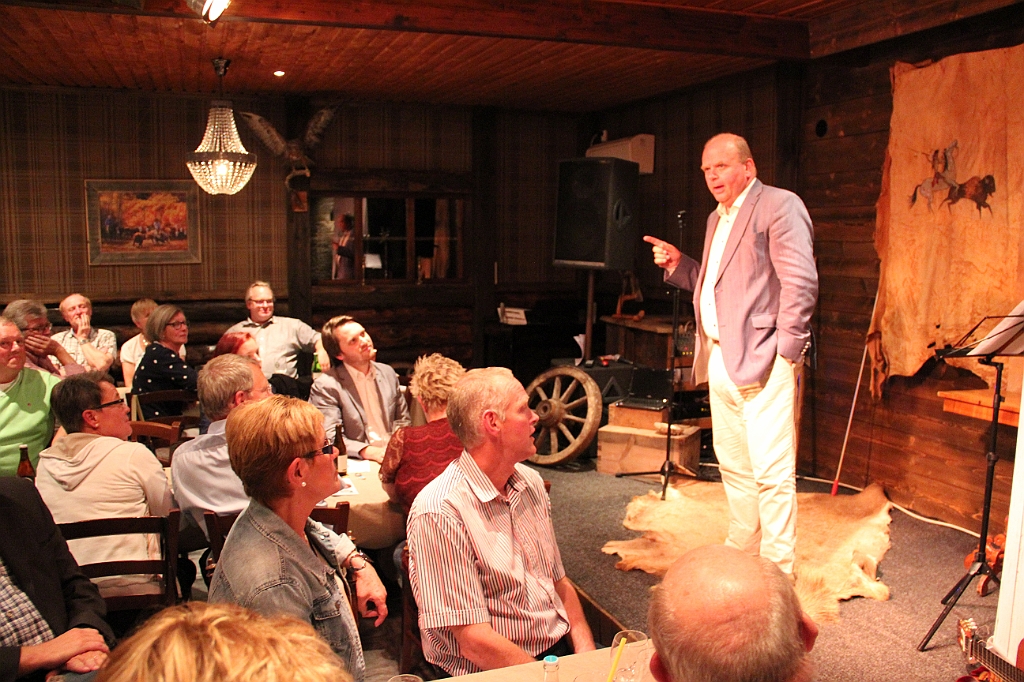 valkickoff-076