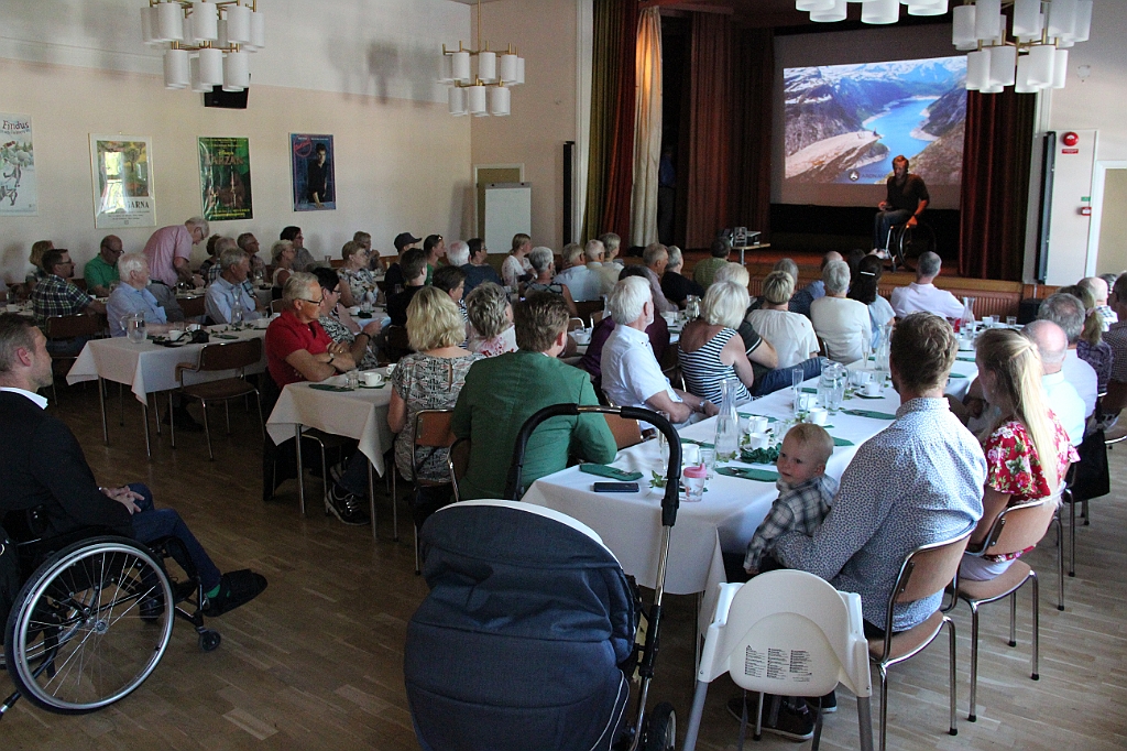 Valkickoff-017